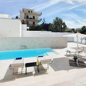  Apartman Mediterranea - Seaview, Pool & Garden