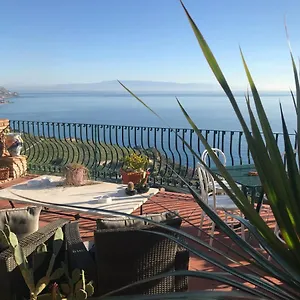 La Terrazza Sul Mare 3*, Taormina Olaszország